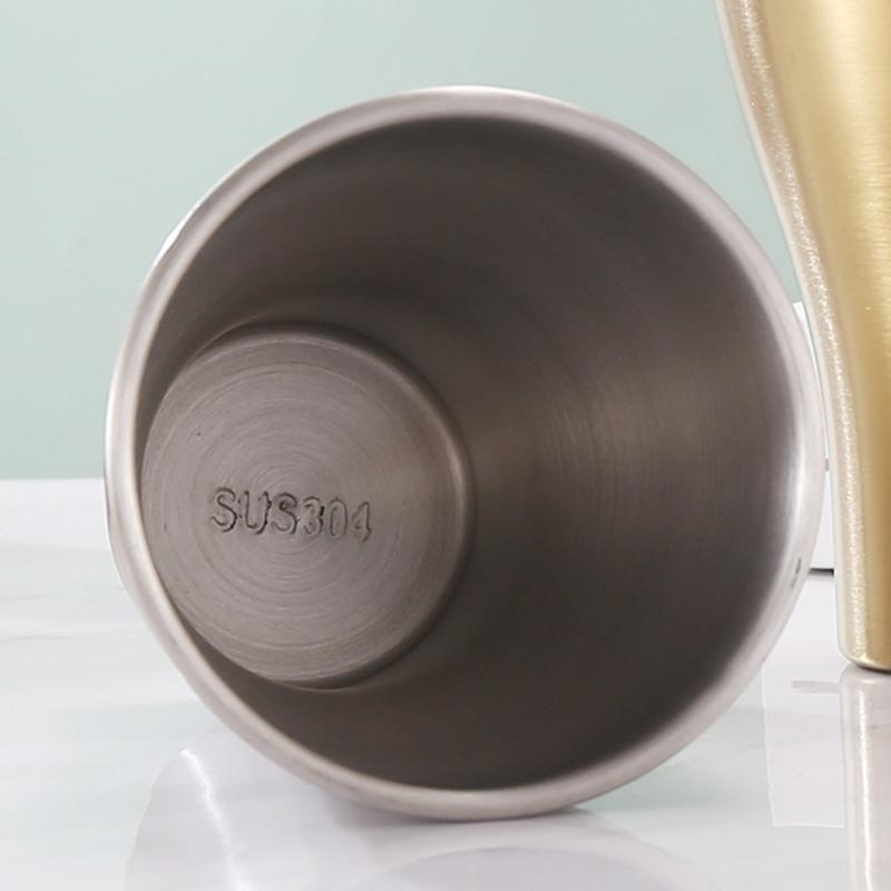 Premium Rostfreier Stahl Isolierte Becher Doppelwandig Thermisches Design für Heiße Kalte Getränke Lange Zeit