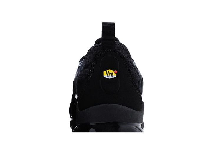 Nike Air VaporMax Plus Triple Black