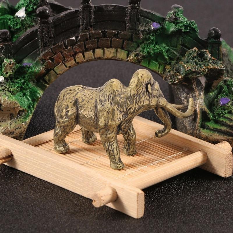 Brasses Tusked Elephant Miniature Figurine with Distressed Finish Antique Sculpture For Living Room Desktop Decors Gift