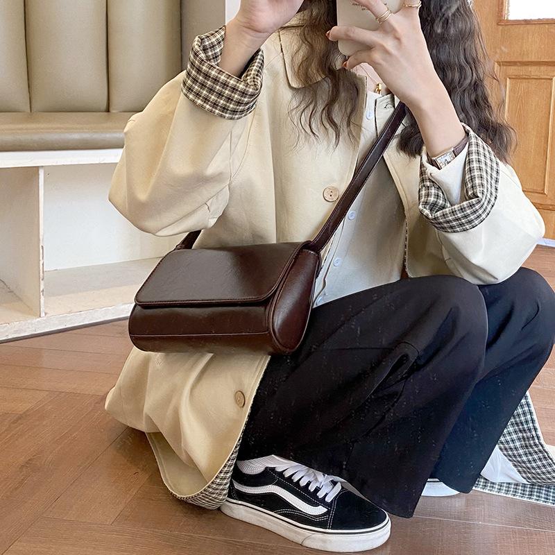 Korean Early Autumn New Retro Versatile Oily Leather Crossbody Bag Small Square Bag Ins Women's Bag Casual One-shoulder Armpit Bag