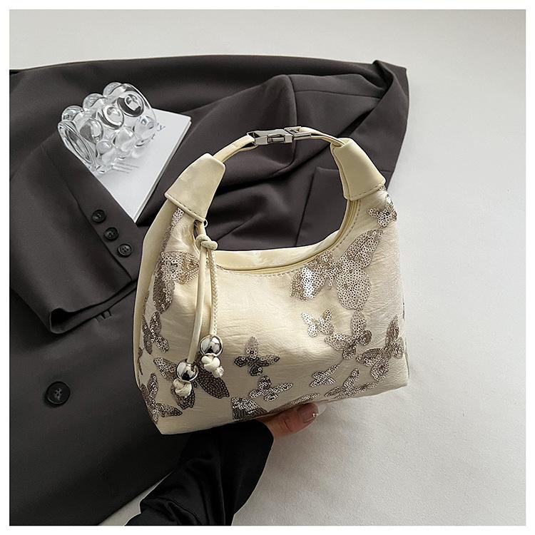 2025 spring and summer new butterfly bag leisure travel women's bag commuting literary and versatile high sense personalized messenger bag