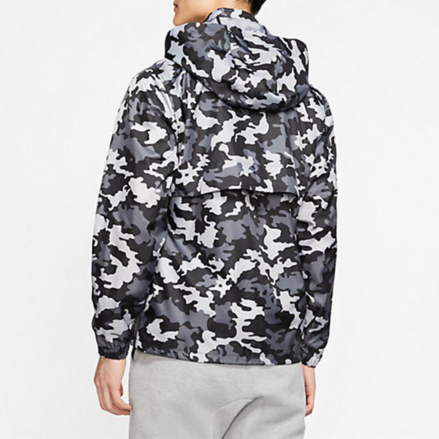 Nike Kamuflasjemønster Løs Jakke med Glidelås og Lange Ermer Herre Overbekledning Svart BV2980-010