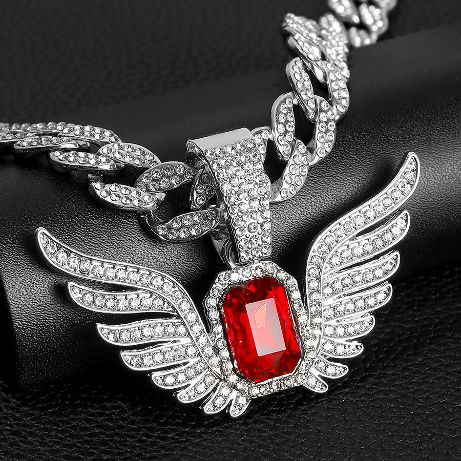 Light Luxury Niche Men's and Women's Fashionable Angel Wing Pendant, Ins, Wing Pendant, Emerald, Hip-hop, Rock Sugar Cuban Chain