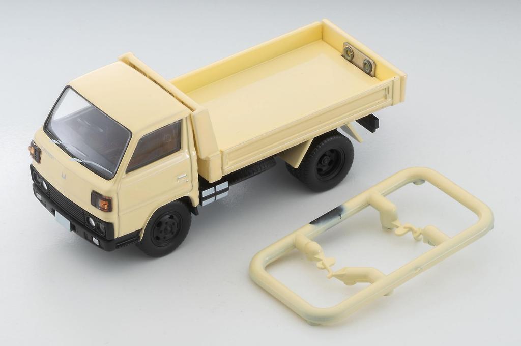 Tomica Limited Vintage Neo Japanese Car Era 19 Mitsubishi Fuso Canter Dump Truck Specification 1980 Model Finished Product 333999 1/64 LV-N Sakana-kun