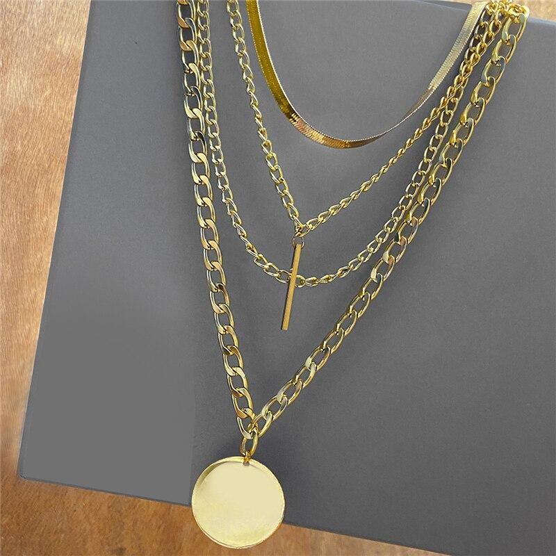 17KM Punk Gold Multilayered Necklace for Women Vintage Silver Color Geometric Round Pendant Necklaces Butterfly Choker Jewelry