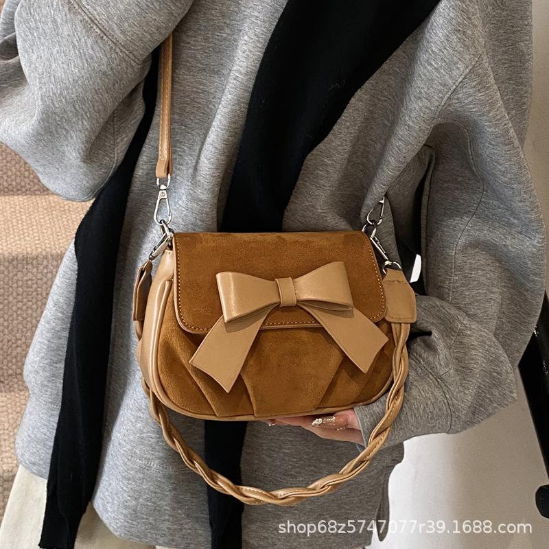 Trendy Niche Design New Messenger Bag Matte PU Underarm Bag Pleated Bow Cute Shoulder Bag Messenger Bag