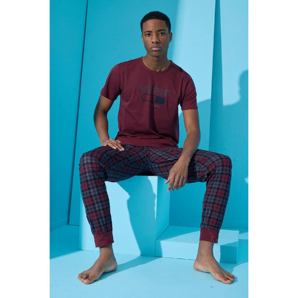 Marineblaues kurzärmliges Herren-Pyjama-Set mit Wochenend-Print