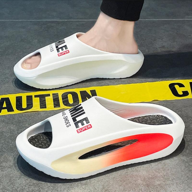 Summer Slippers Men Fade Color Super Soft EVA Sole Slippers Men's Sandal Thick Bottom Platform Slides Soft Slippers Beach Shoes