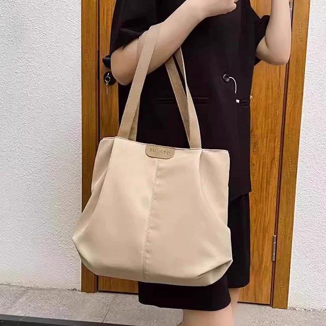 Large-capacity shoulder tote bag, office worker mother, female high school student, mommy bag, Oxford handbag