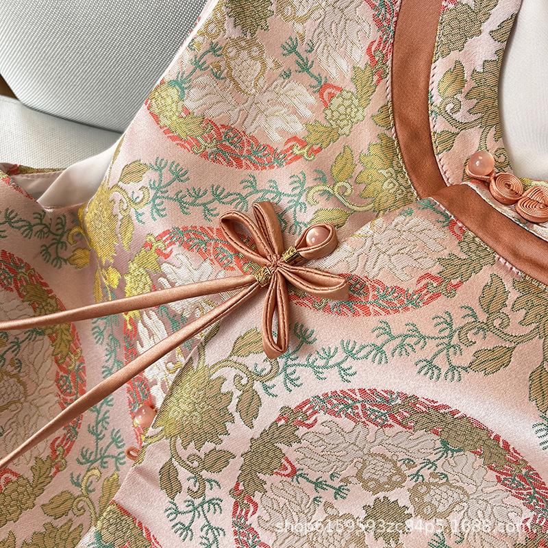 Neues Jacquard handgefertigtes Goldfaden Scheibenschnallen Weste Damen 2025 Temperament gestapelte Weste
