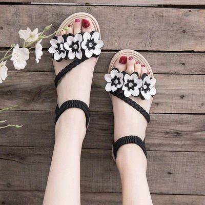 Storlek 35-43, Damstorleksskor Blomsandaler Kvinnlig student Koreansk version Mångsidiga 41 Fé-vind Platt botten Strandskor Sommar 42