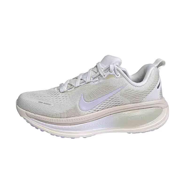 

Женские кроссовки для бега Nike W Vomero 18 ESS EUR 38.5