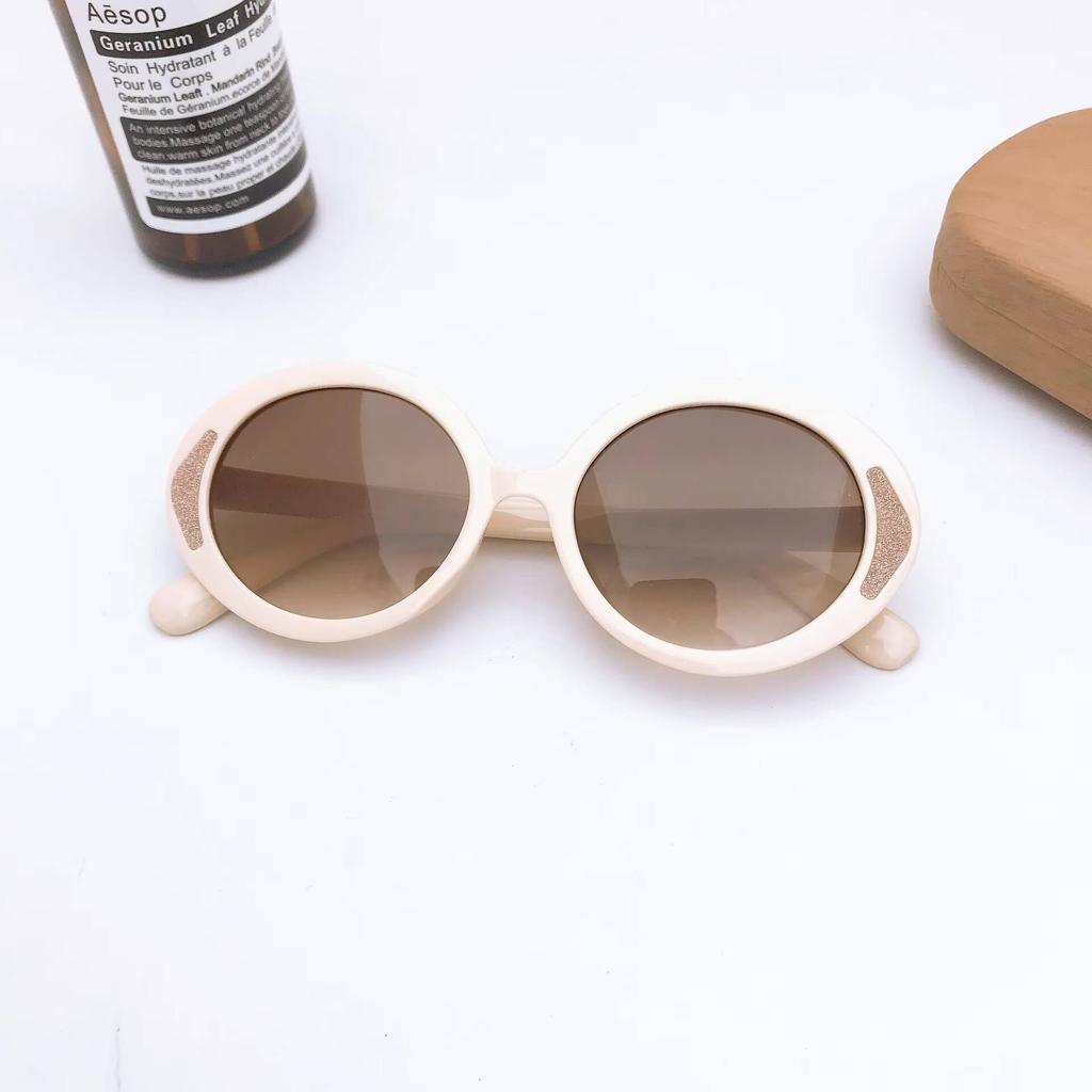 2026 Fashion kid Outdoor Photography Beach Sun Protection Baby Sunglasses New Children's Cute Round Frame Painted Trendy