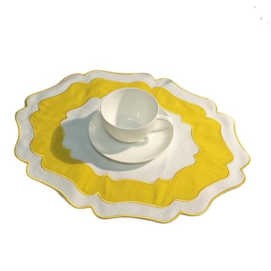 

Scalloped Linen Placemat Dining Table Mat Machine Washable Wrinkle Free Dining Placemat for Home Farmhouse Kitchen Restaurant