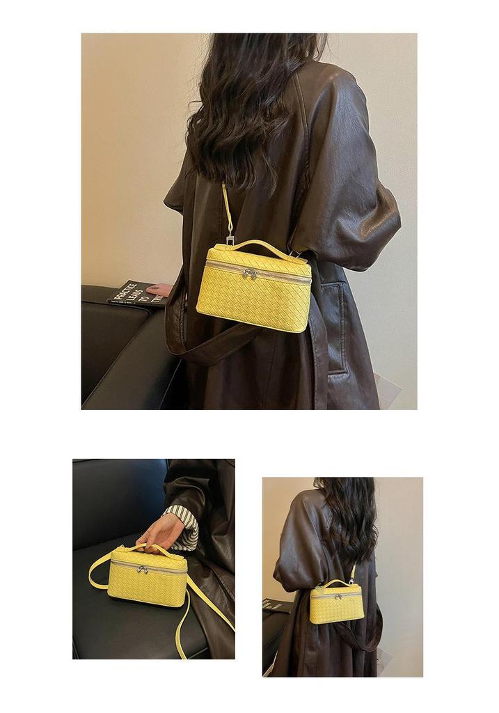 2026 Retro Braided Women's Lunch Box Bag - Versatile, High-Grade, Large Capacity for Commuting and Crossbody Use