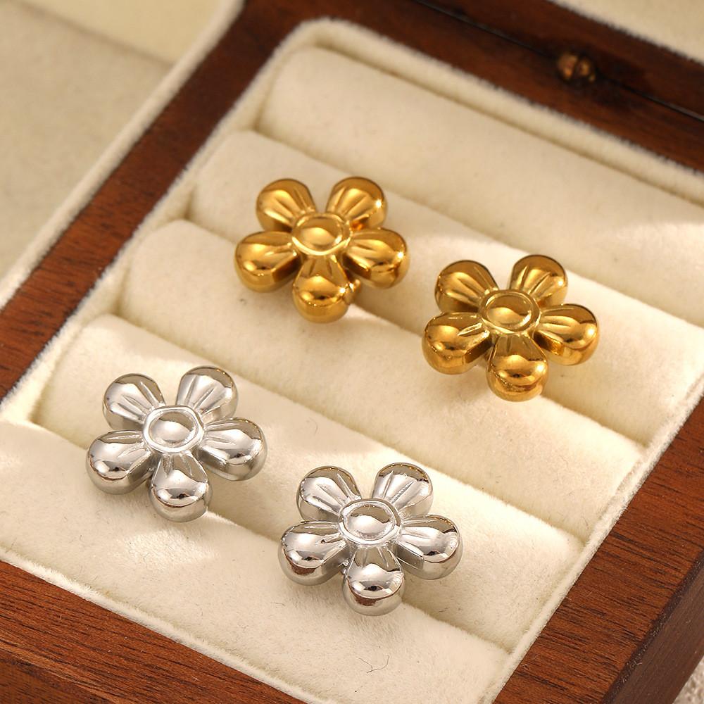 Style Stainless Steel Floral Stud Earrings For Women With Gold Plating