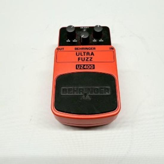 

Подержанная педаль эффектов Behringer UZ400 Ultra Fuzz | Блок гитарных эффектов | Компактная оранжевая стомпбокс оранжевый