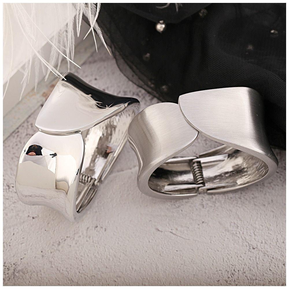 New Hinge Gold Bangle Metal Open Bracelet Jewelry Accessories Solid Color Chunky Bangle Bracelet Punk Alloy Irregular Wrist Cuff