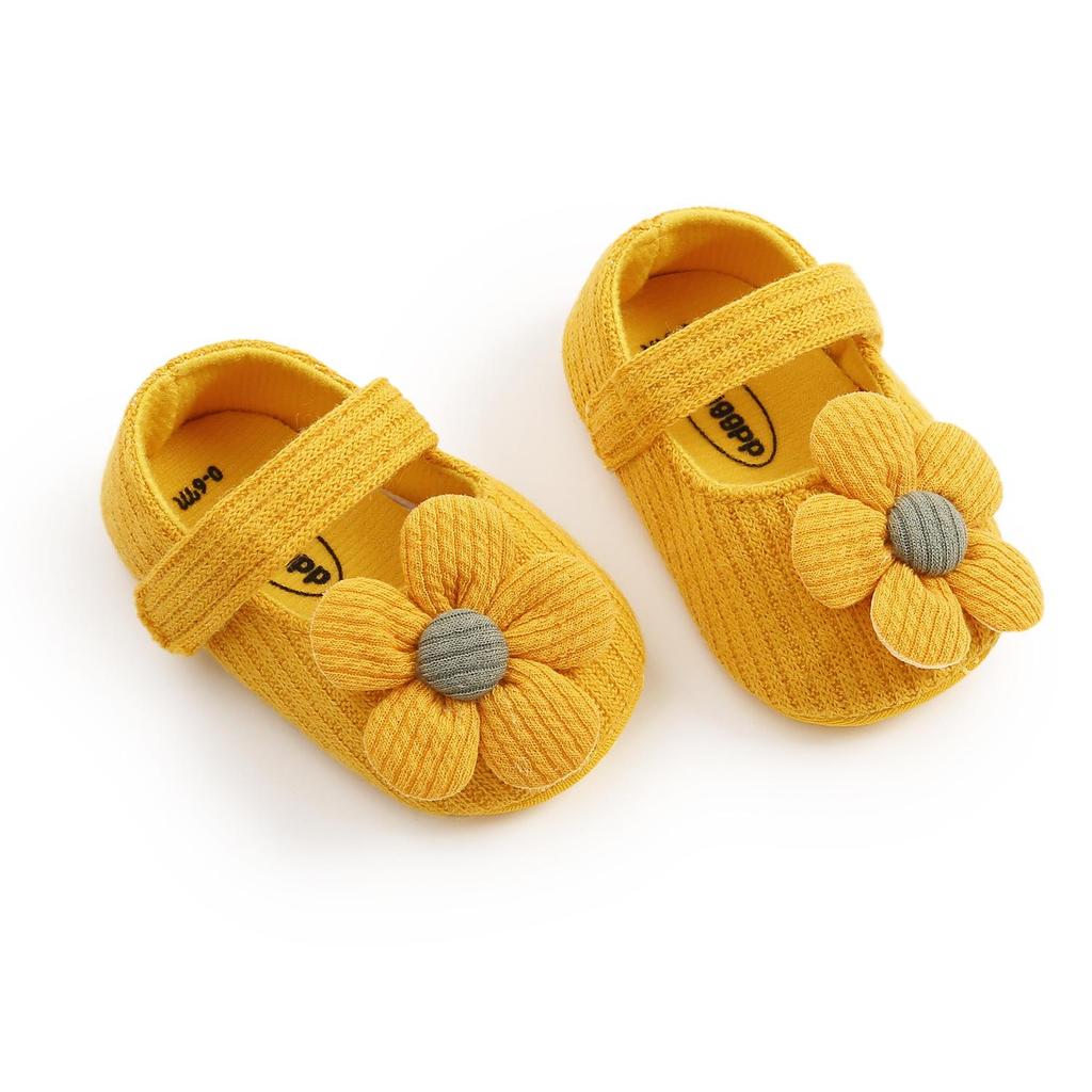 Soft Wool Princess Baby Girl Shoes with Small Flower, Ideal for 0-1 Year Olds