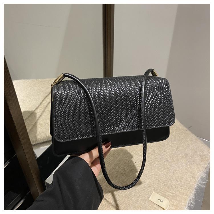 Casual Women's Solid Color Simple Texture New Model This Year's Large Capacity Popular Underarm Single Shoulder Small Square Bag for Women