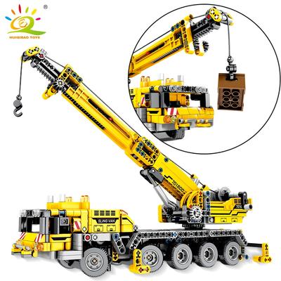 HUIQIBAO 665pcs Technical Engineering Lifting Crane Building Blocks Truck Car City Construction Brick Toys For Children NO BOX