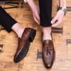 Neue Luxusmode Herren Quasten Loafers Schuhe Leder italienisch formell Kleid Büroschuhe Oxford Schuhe für Herren ert5