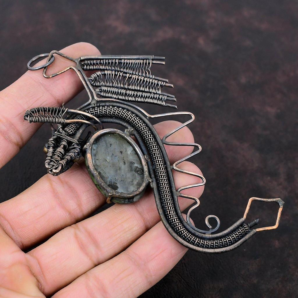 Larvikit Anhänger Kupferdraht gewickelter Anhänger Handgefertigter Larvikit Schmuck Edelsteinanhänger Kupferschmuck Geschenk für ihn Antiker Drachenanhänger