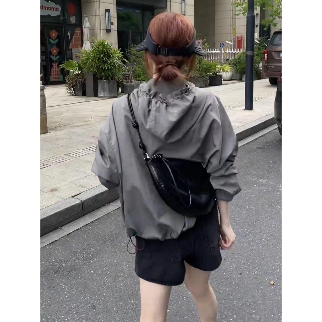 Summer 2025 Women's European Colorblock Zipper Hooded Sunscreen Jacket - Casual, Thin, Short Coat