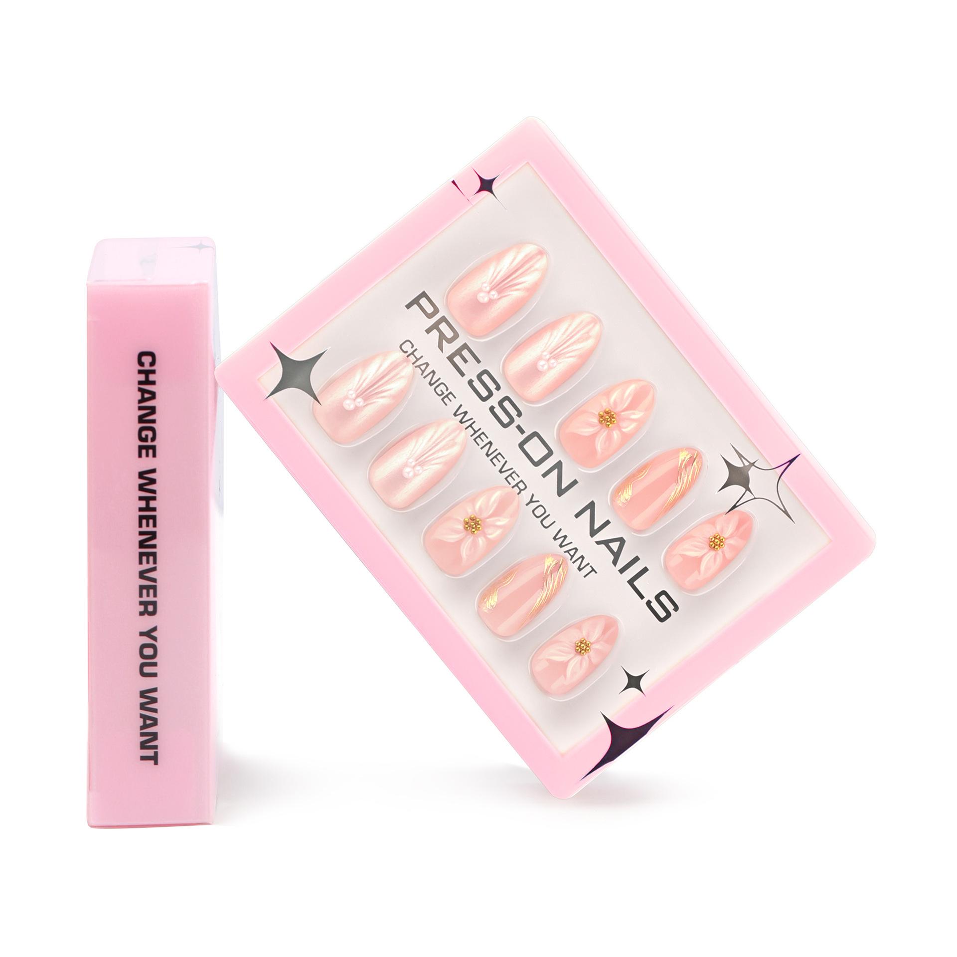 3D Floral Wearable Pearlescent Nail Art Short Almond Tips