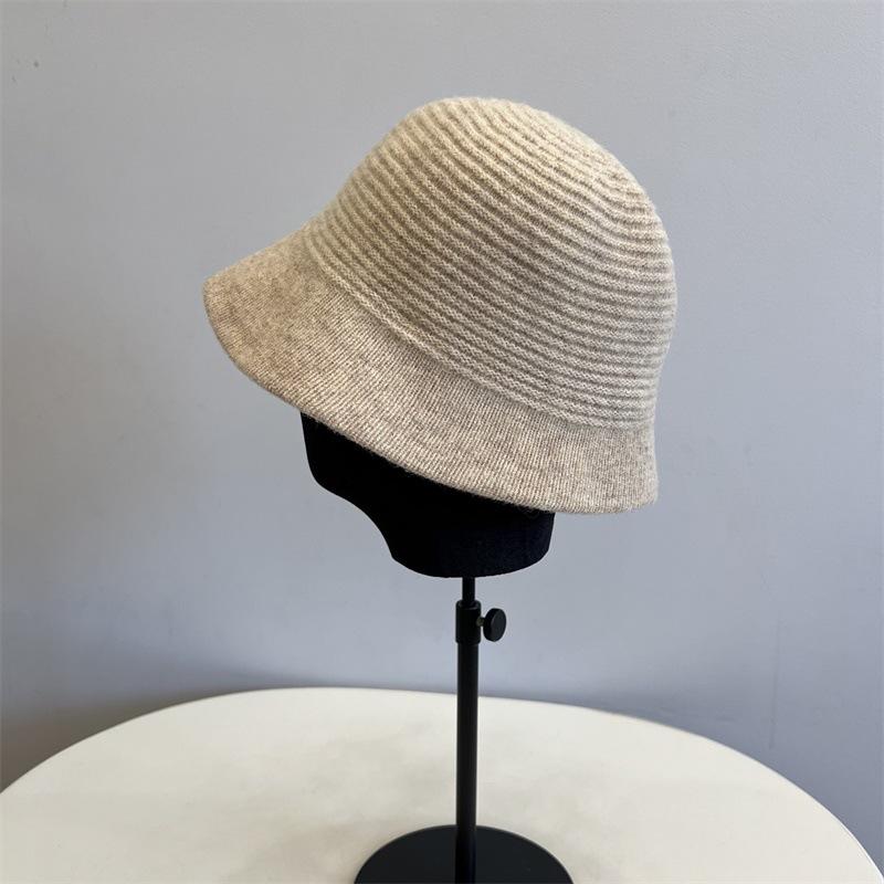 

Korean Version Simple Retro Bucket Hat Women Japanese Warm Solid Knitted Fishmen Caps Female Casual Outdoor Hat Autumn Winter M56-58cm