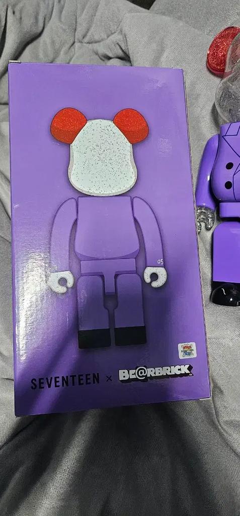 SEVENTEEN Bearbrick S.K.N. 400%