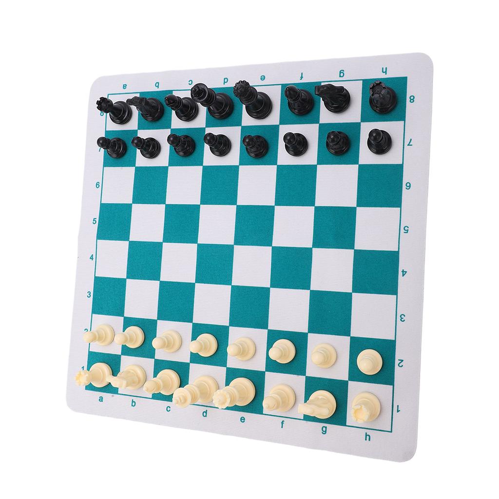 Schachspiel Kunststofffiguren Mousepad Brettspiele PU-Leder Schachbrett Reise Treffen Kinderspielzeug