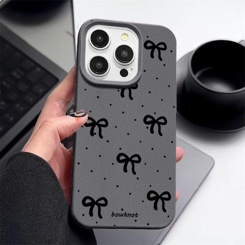 Czarne kropki, kokarda, nadruk, miękkie matowe etui na iPhone 16 Pro Max 15 Pro 14 13 12 11, TPU, tekstura skóry, odporne na wstrząsy, smukłe etui na telefon