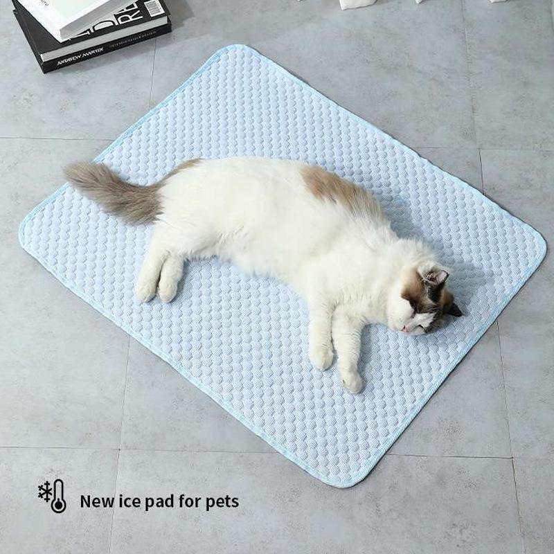 Cooling Ice Silk Pet Mat for Dogs and Cats