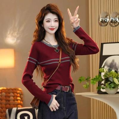 Hochwertiger roter kontrastierender Streifen langärmeliger Strickpullover Herbst neu schlank und dünn Mode vielseitiges Oberteil