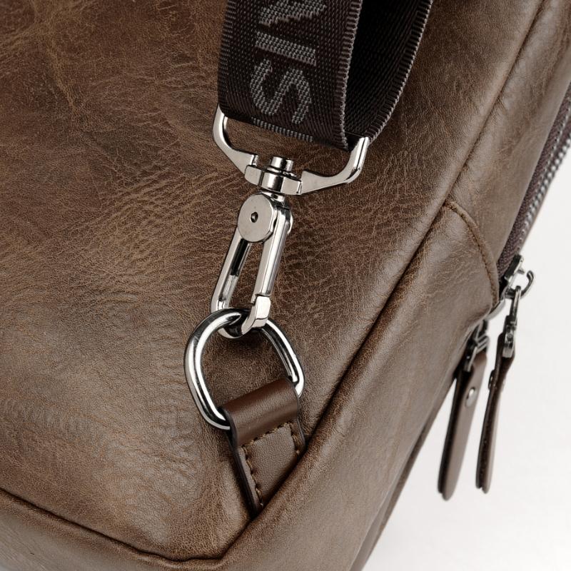 Men's Outdoor USB Chest Bag Crossbody Bag Retro PU Shoulder Bag
