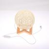 1 Set Rattan Kugel Tischleuchte USB-Stecker Helligkeit Einstellbar Nachtlicht Geschenk Holzständer Nachttisch Dekoration Nachtlicht Für Schlafzimmer