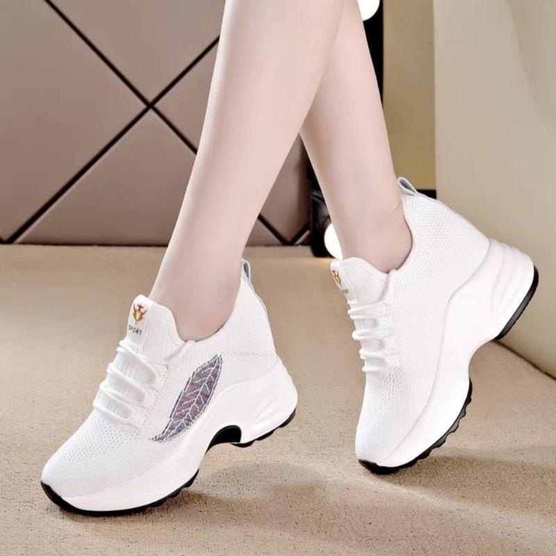 Fashionable High Rise Sports Shoes for Women 2024 New Design with Thick Bottom Mesh Breathable Casual Vulcanized Shoes Sneakers