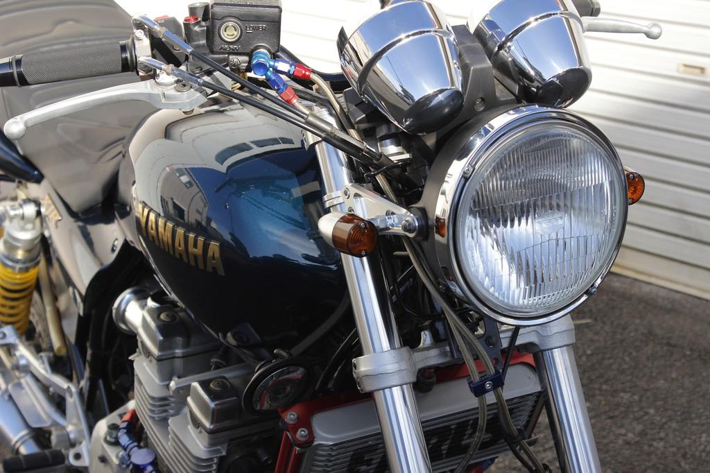 POSH FAITH Motorcycle Supplies Aluminum Machined Turn Signal Bullet Type Narrow Short Stay Double Ball (No Bulb) 2 Pieces M10 Silver Body/Orange