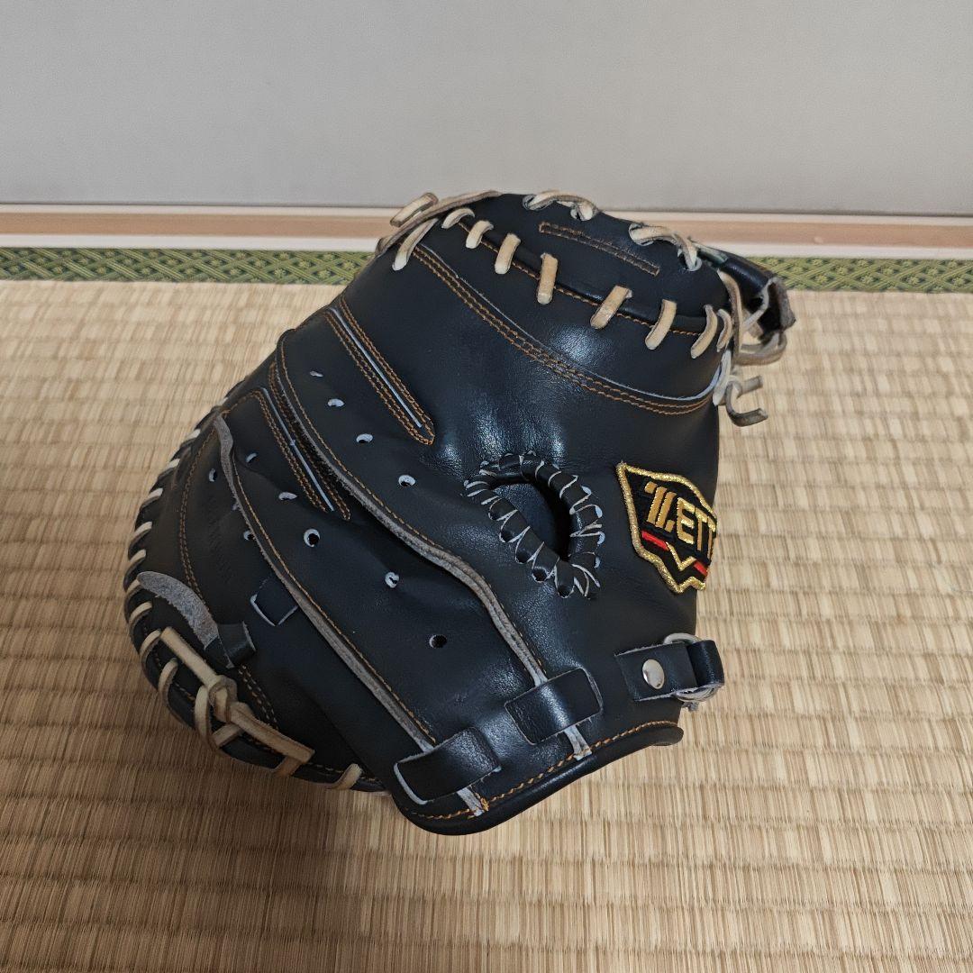 Used Ready for action! ZETT Pro Status Soft Catcher s Mitt