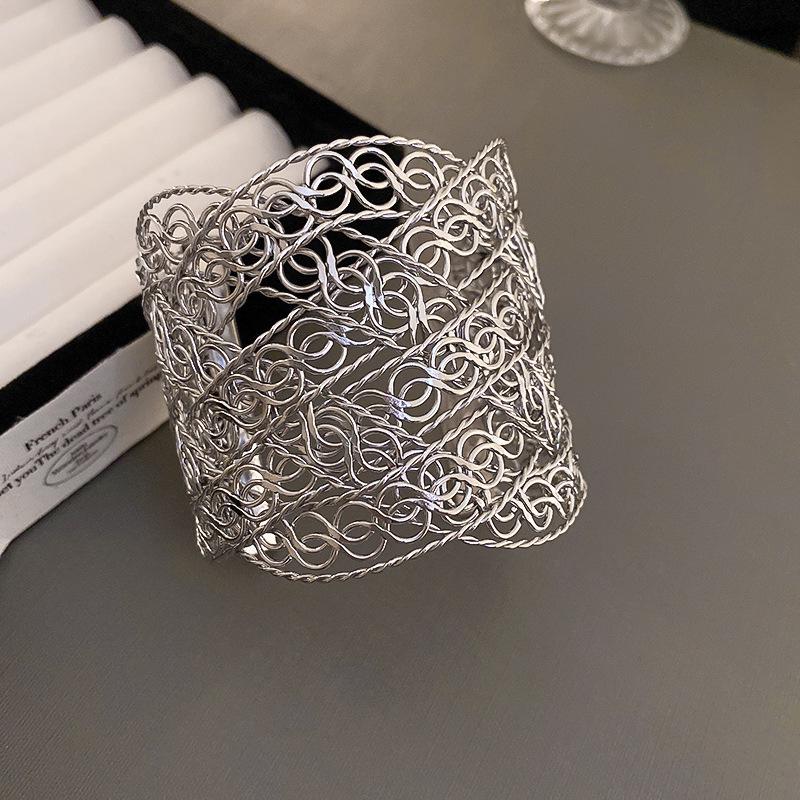 Minimalist Double-Layer Hollow Armlet: European & American Style, Exaggerated & Fashionable High-End Bracelet