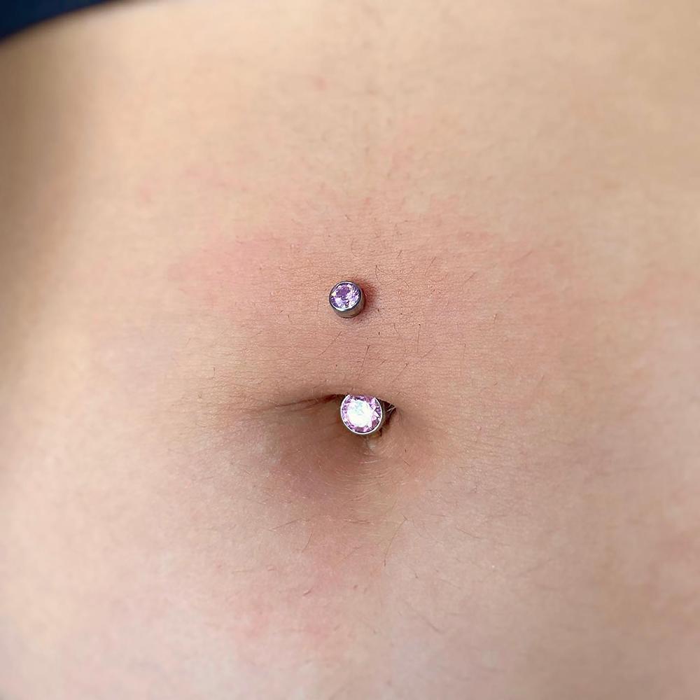 Sağ Grand ASTM F136 Titanyum Göbek Piercingleri 10mm 12mm Yuvarlak CZ'li İçten Dişli Göbek Piercingleri Göbek Barı