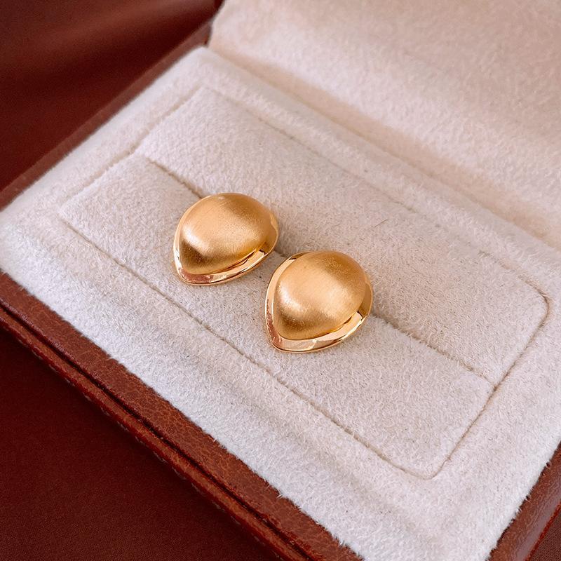 Planet Letter Silver Needle Earrings Niche Stud Earrings Light Luxury High Sense Versatile Earrings