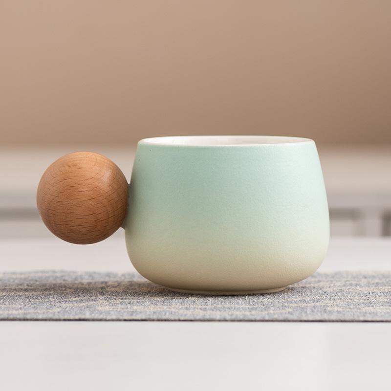 

High-end coffee cup set, high-end afternoon tea, latte flower cup, women s exquisite high-value light luxury couple cup, breakfast cup 250ML