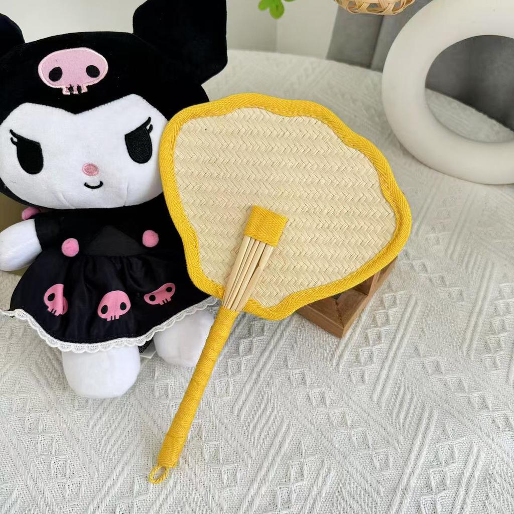 Summer travel with the same group fan, pure handmade portable fan, cute Pu Fan