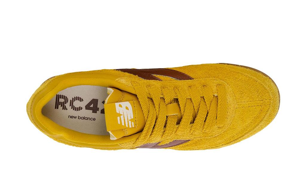 Sneakers New Balance Yellow and Brown Size 41.5 RC42
