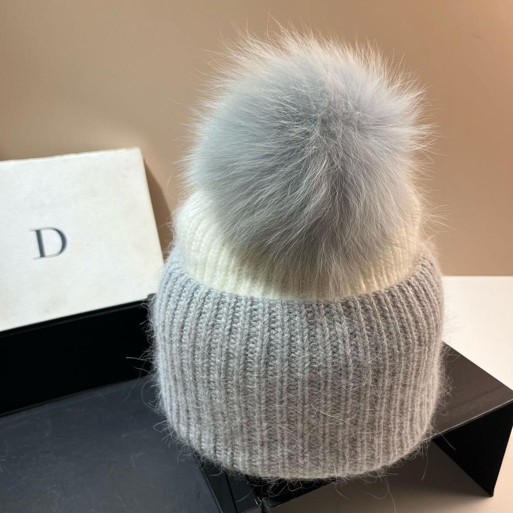 Flowers And Youth Icelandic Fox Hairball Knitted Hat Nordic Cold Winter Warm Thickened Double Rabbit Hair Ear Protector