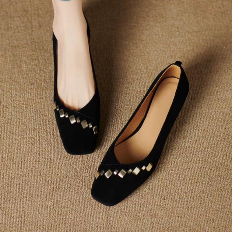Scarpe da Donna Vintage a Punta Quadrata con Tacco Basso Moda Poco Profonde in Scamosciato Borchiate Suola Morbida Antiscivolo Resistenti all'Usura Scarpe Singole