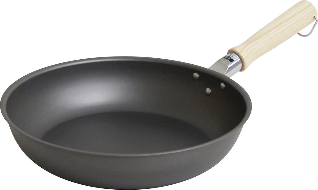Urushiyama Metal Industry Iron Frying Pan 26cm Iron Yet Lightweight No Need for Troublesome Air Frying or Oiling At the Beginning of Use Compatible
