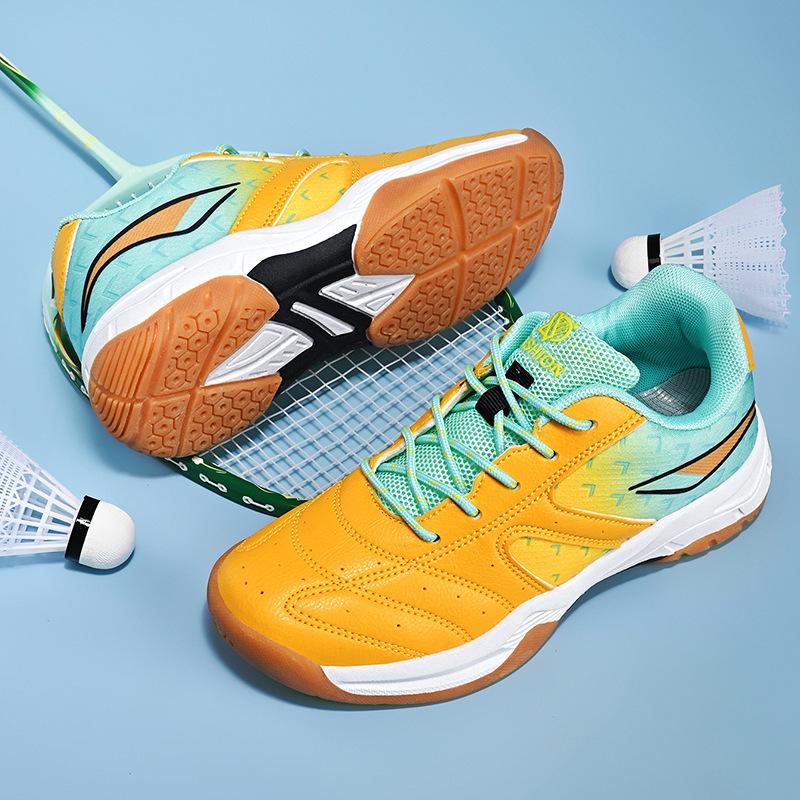 

Kids Lightweight Non-Slip Breathable Badminton & Tennis Training Shoes 38